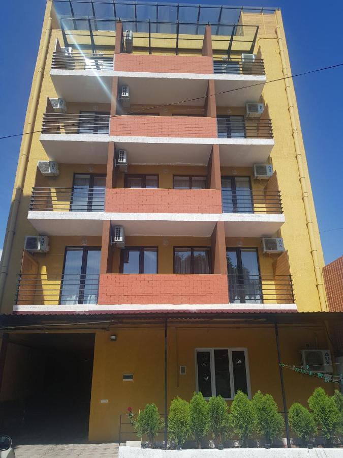Hotel LU-MA Tbilisi Buitenkant foto
